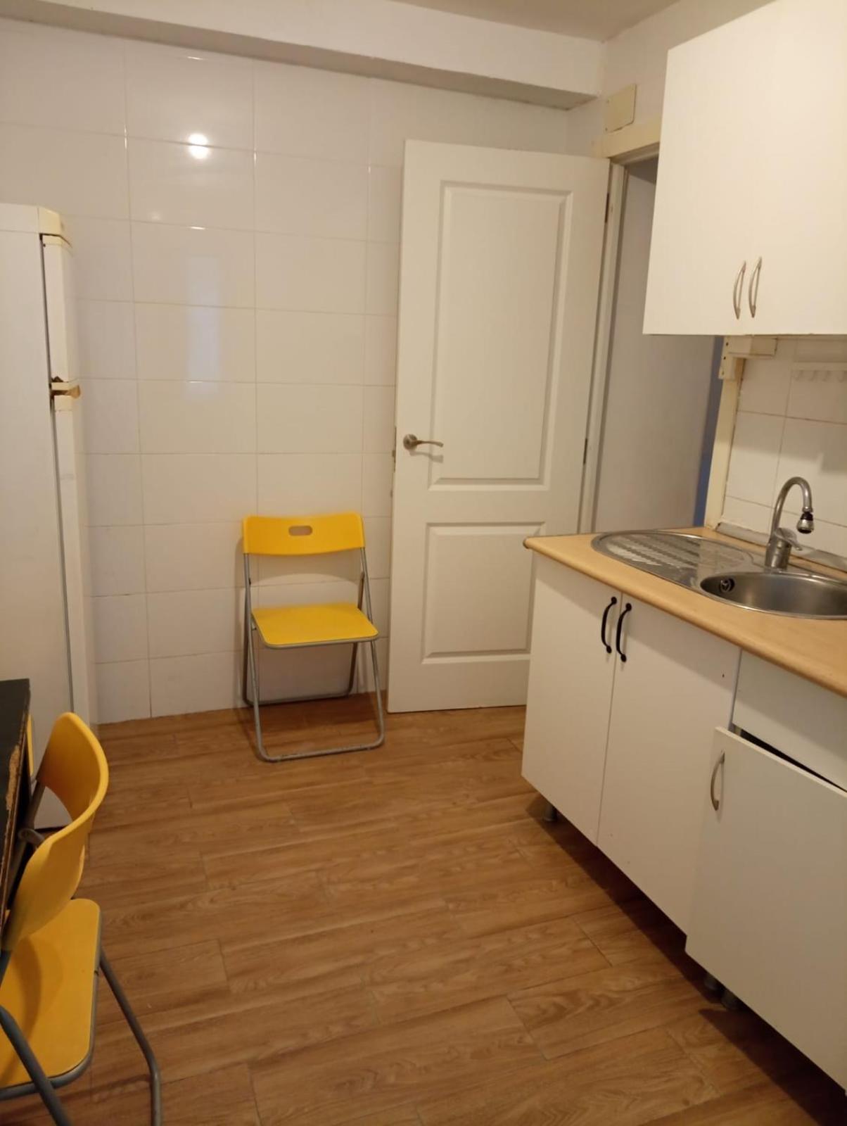 Apartamento 3 Dormitorios En Sanchez Preciados Madrid Esterno foto
